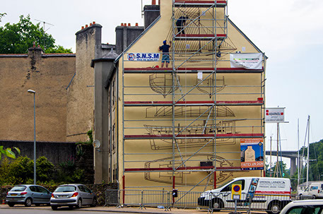 Première fresque de street art-por de morlaix-art urbain-peinture identitaire- patrimoine maritime de Bretagne-vieux gréements