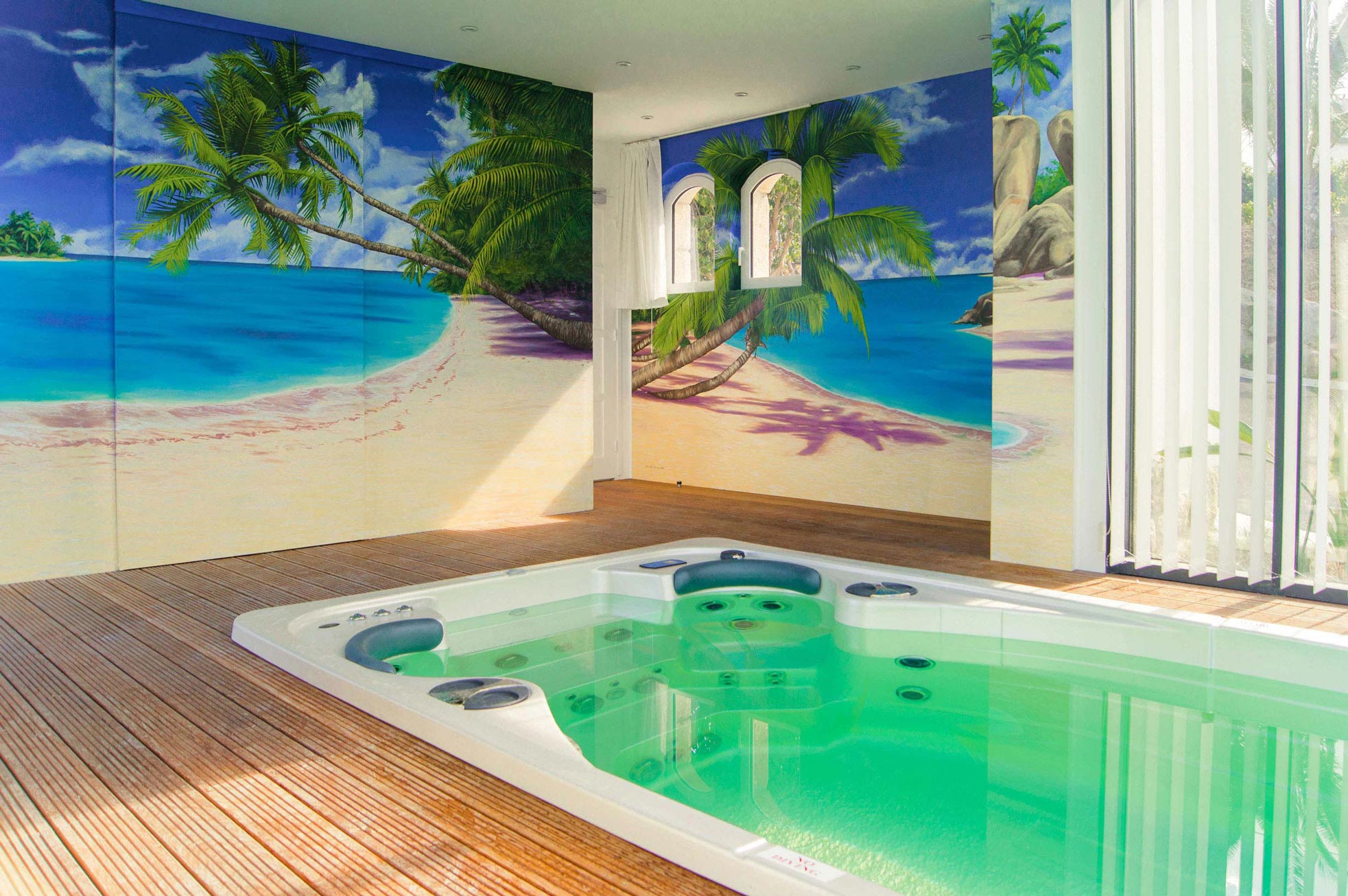 cette image représente&nbsp; une oeuvre de street art peinte en trompe-l'oeil et réaliser sur un pignon façe au présidial à Guerlesquin.