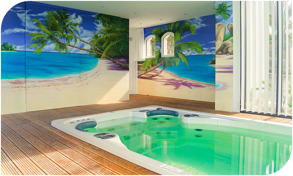 Fresque en trompe-l’œil de style tropicale thème évasion en polynésie peinte pour la décoration de cette villa de luxe à Carantec(Finistère).