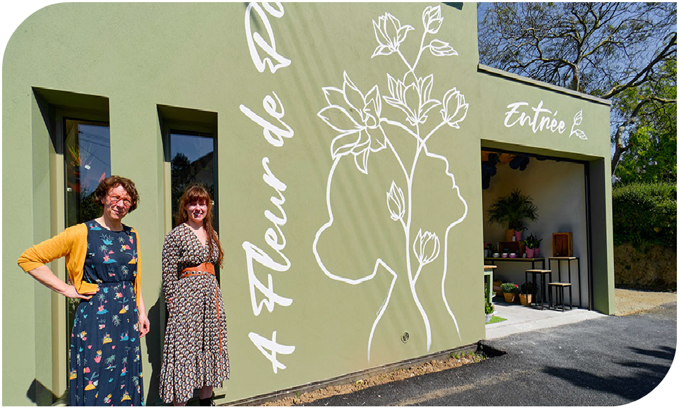 Street art floral aménagement espace extérieur commerce Lannion Trégor